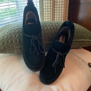 Ugg. Woodland Moc 8.5 NWT